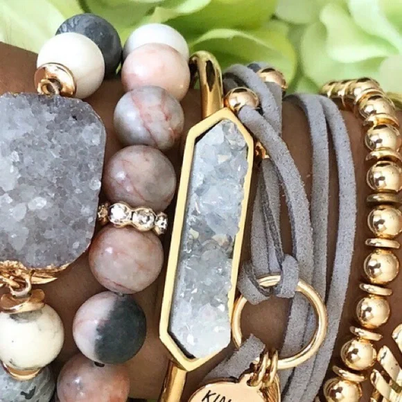 Priscilla Bracelet - Picture 5 of 6